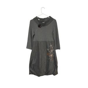 2026 Deux Mille Vingt Six Gray Floral Embroidered Wearable Art Dress Sz 3 Small